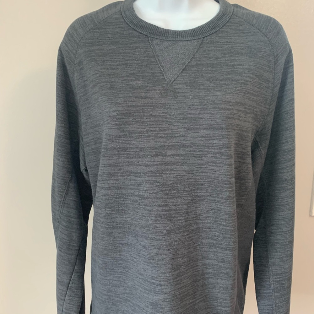 Champion Sweatshirt - Picture 15 of 16